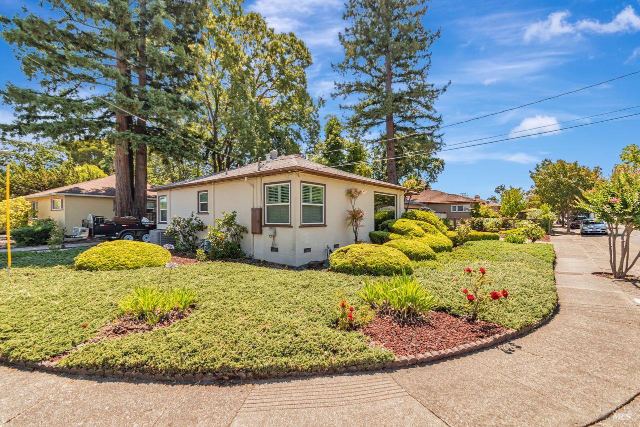 2268 Meyers Dr