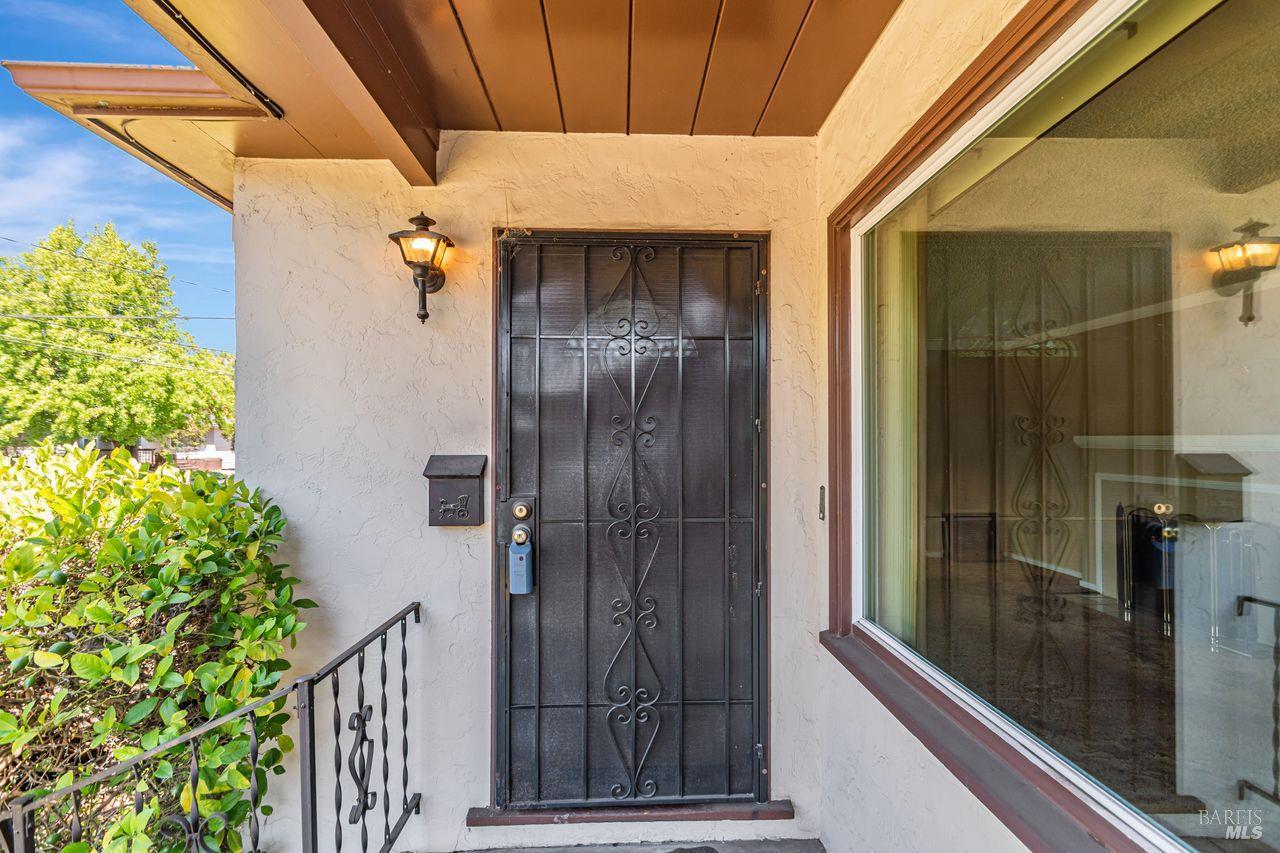 2268 Meyers Dr