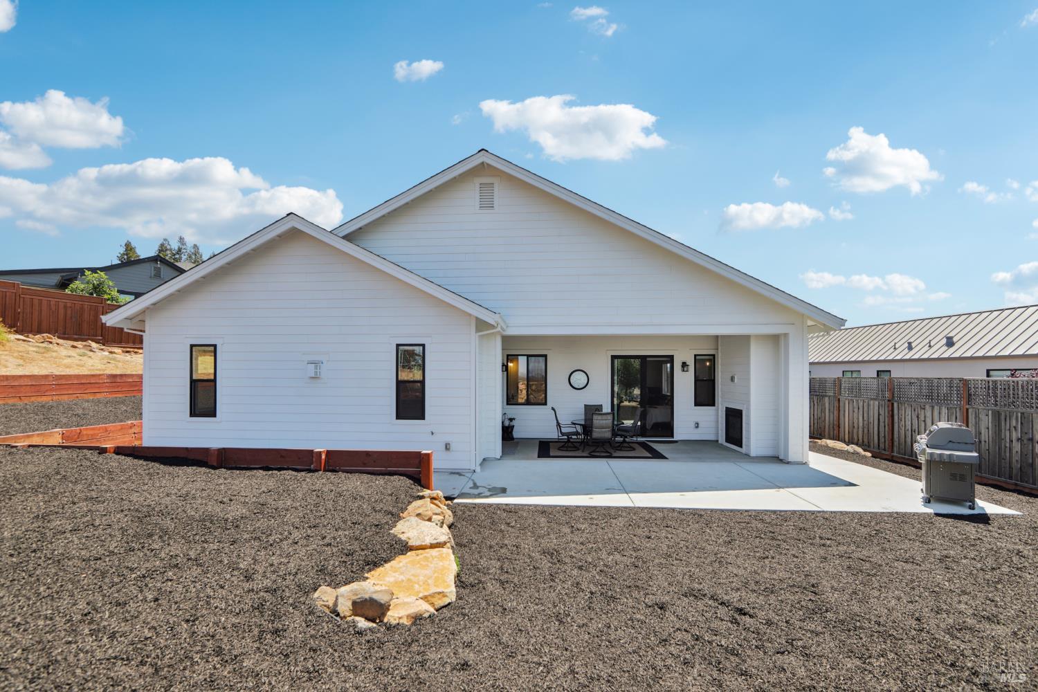 3675 Wyndemere Cir