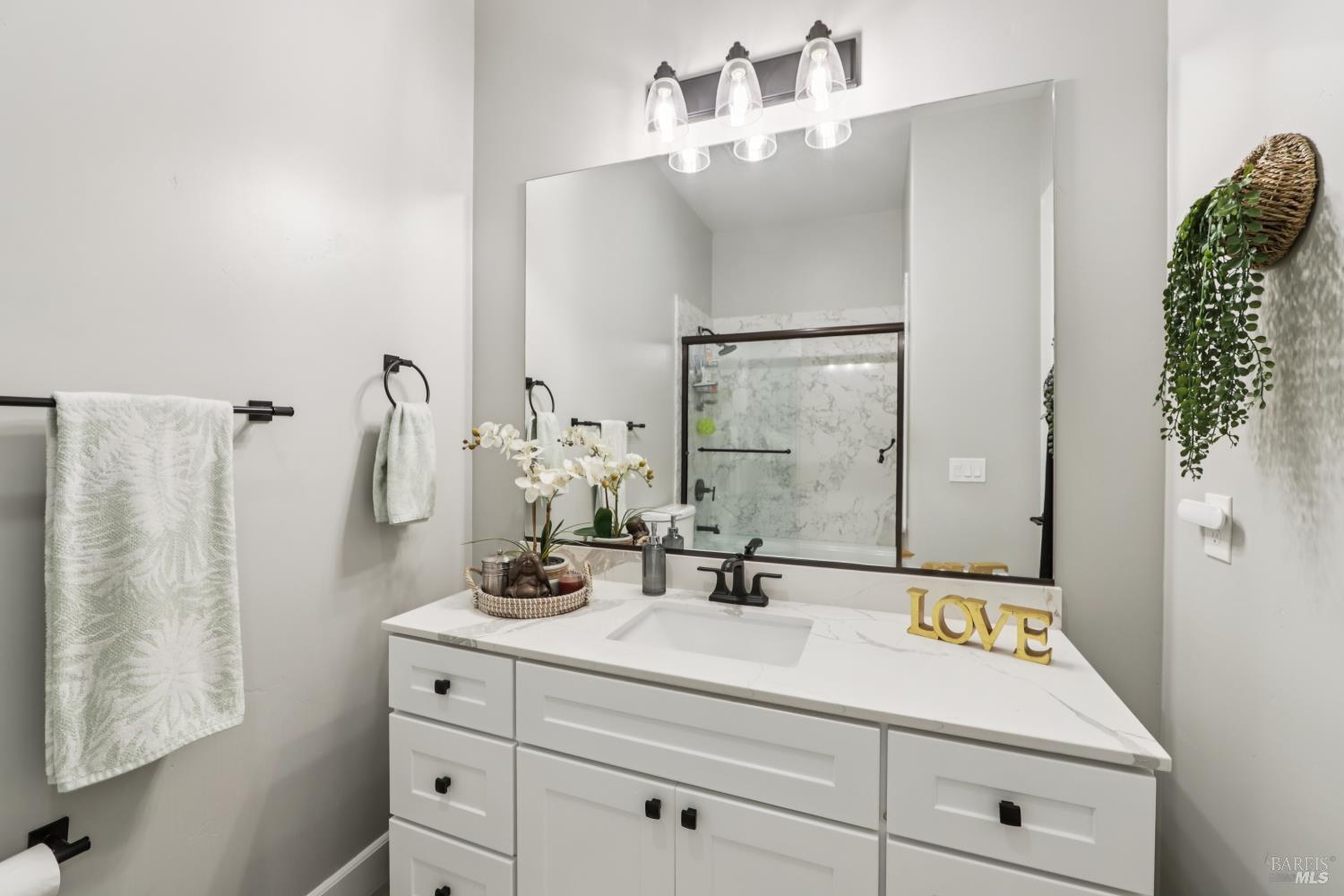 3675 Wyndemere Cir