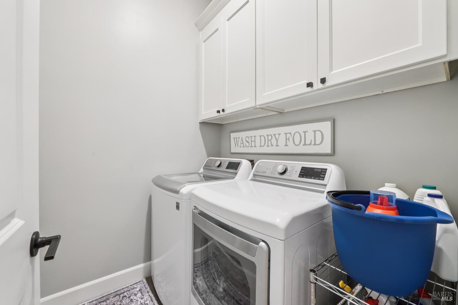 3675 Wyndemere Cir