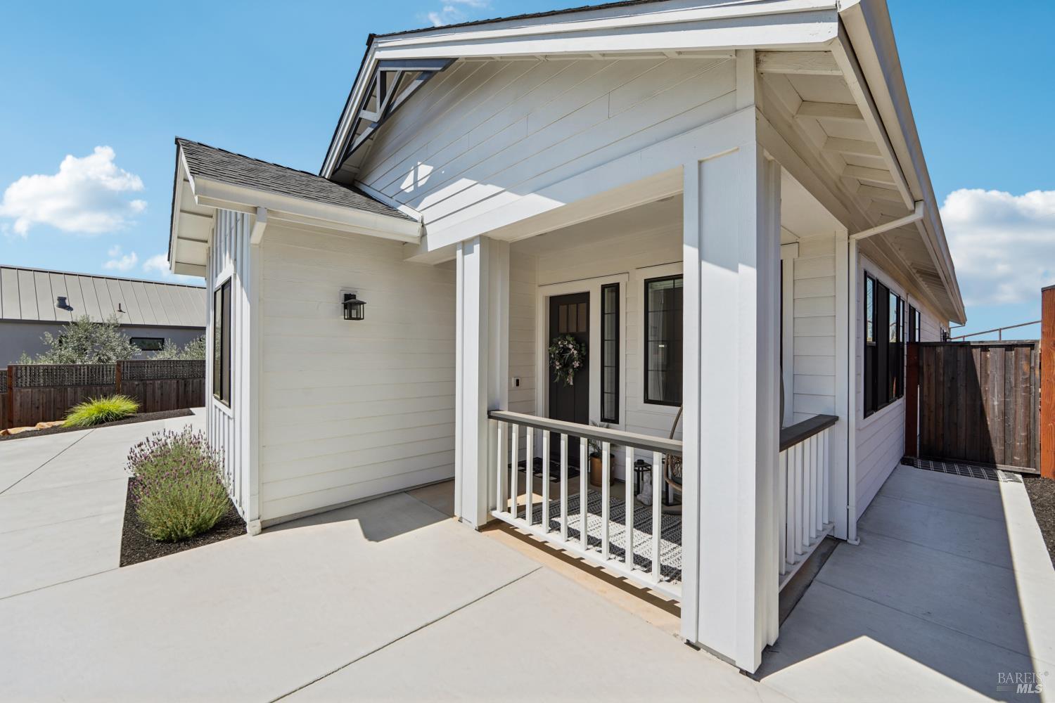 3675 Wyndemere Cir