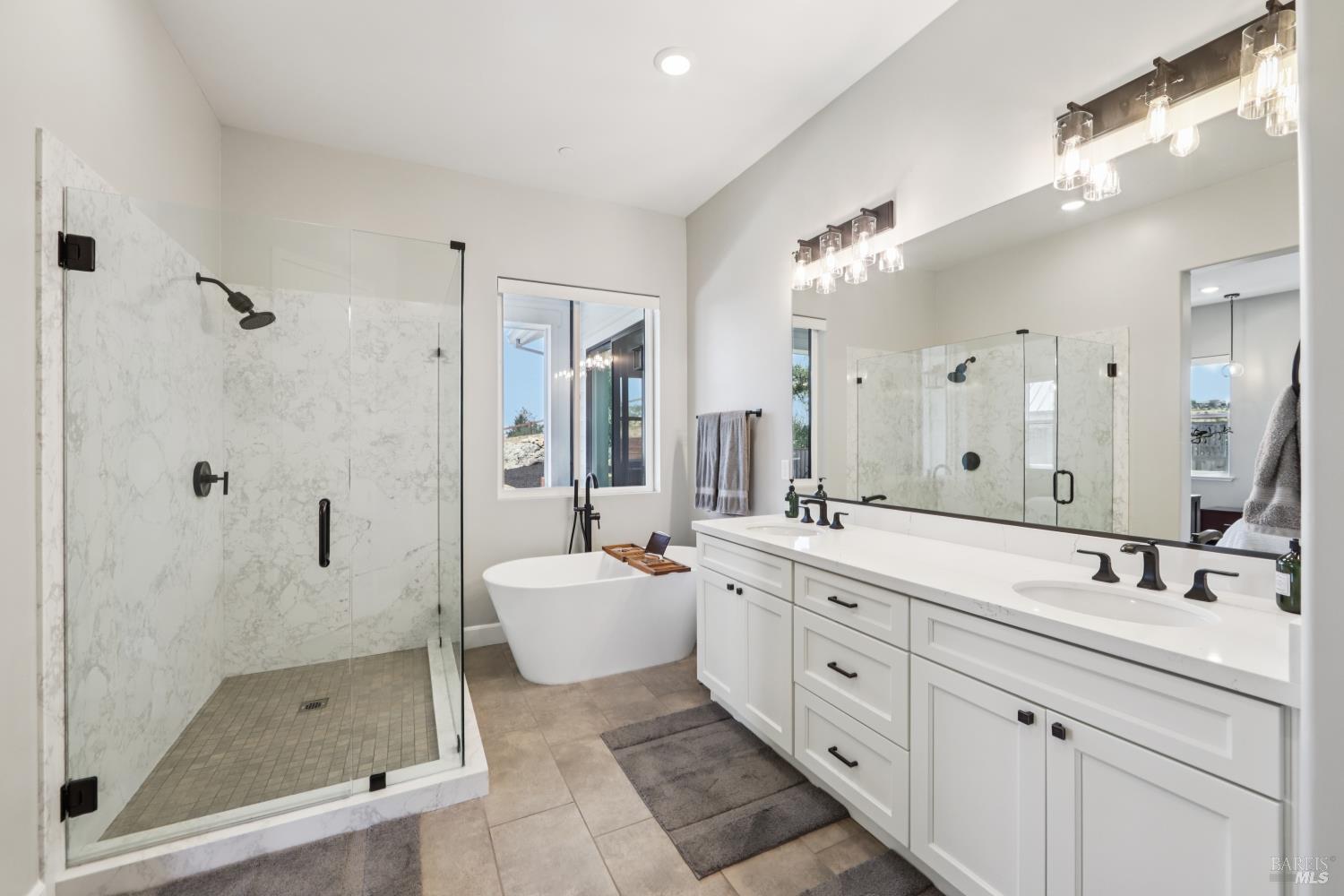 3675 Wyndemere Cir