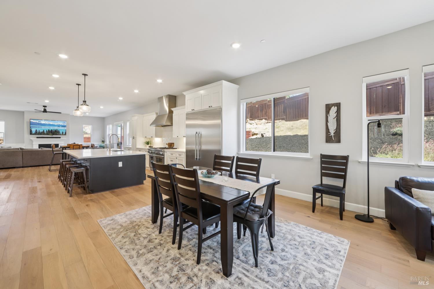 3675 Wyndemere Cir