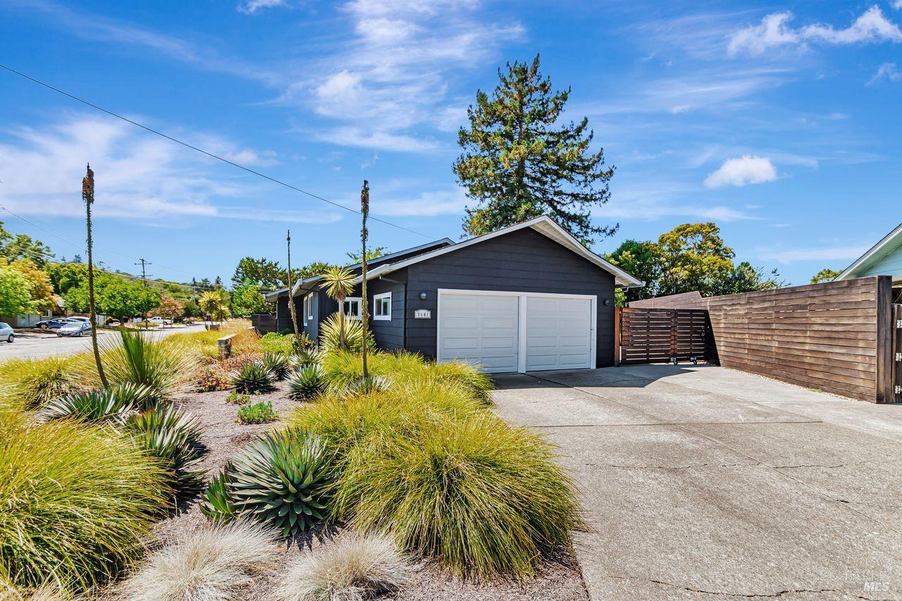 3641 Evergreen Rd