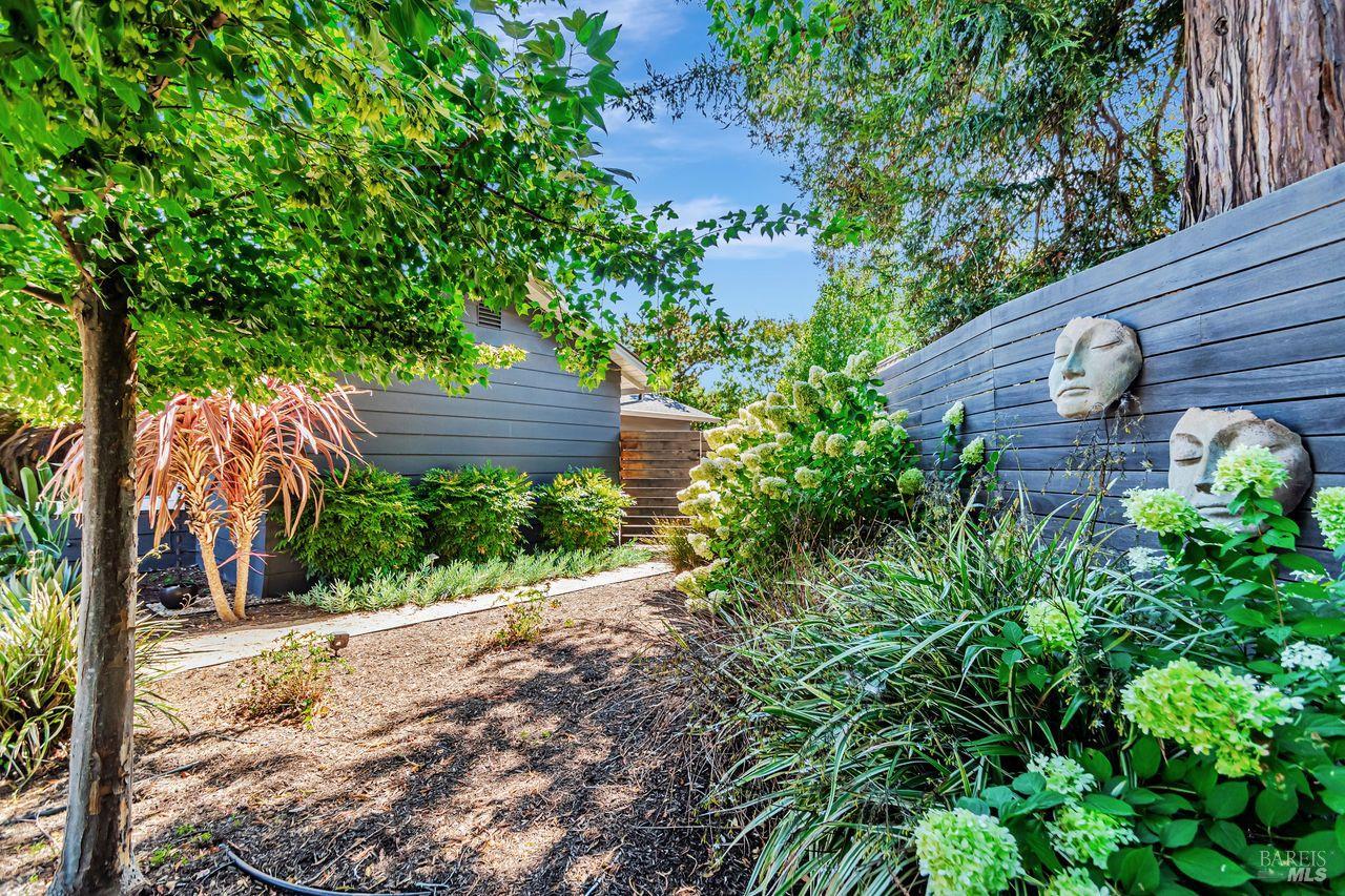 3641 Evergreen Rd