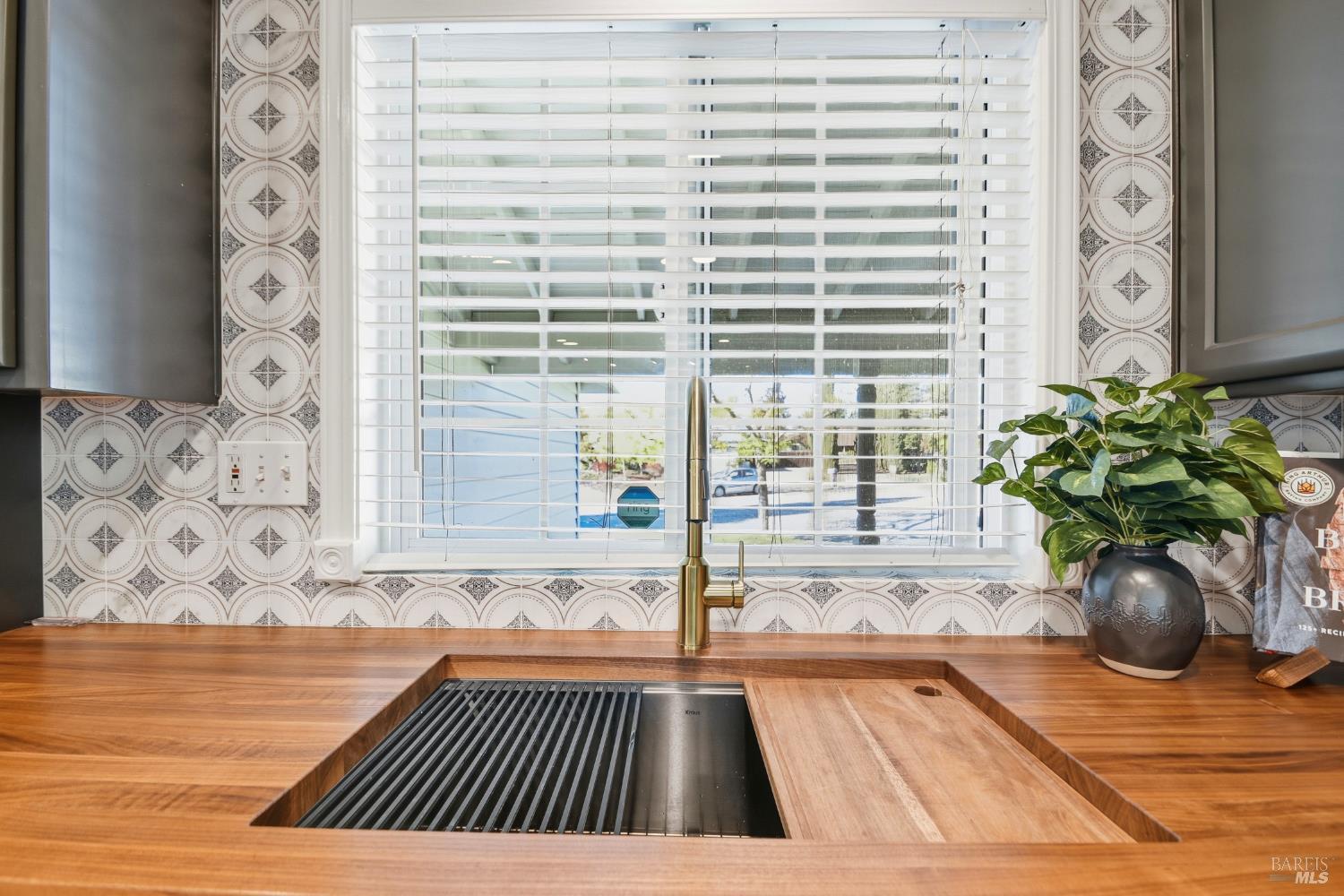 1210 Rincon Meadows Ct