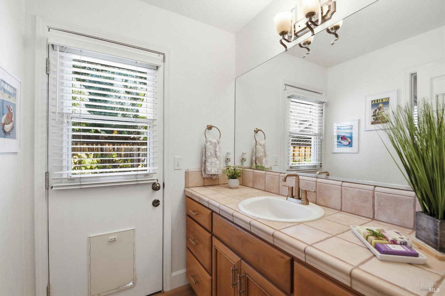 1210 Rincon Meadows Ct