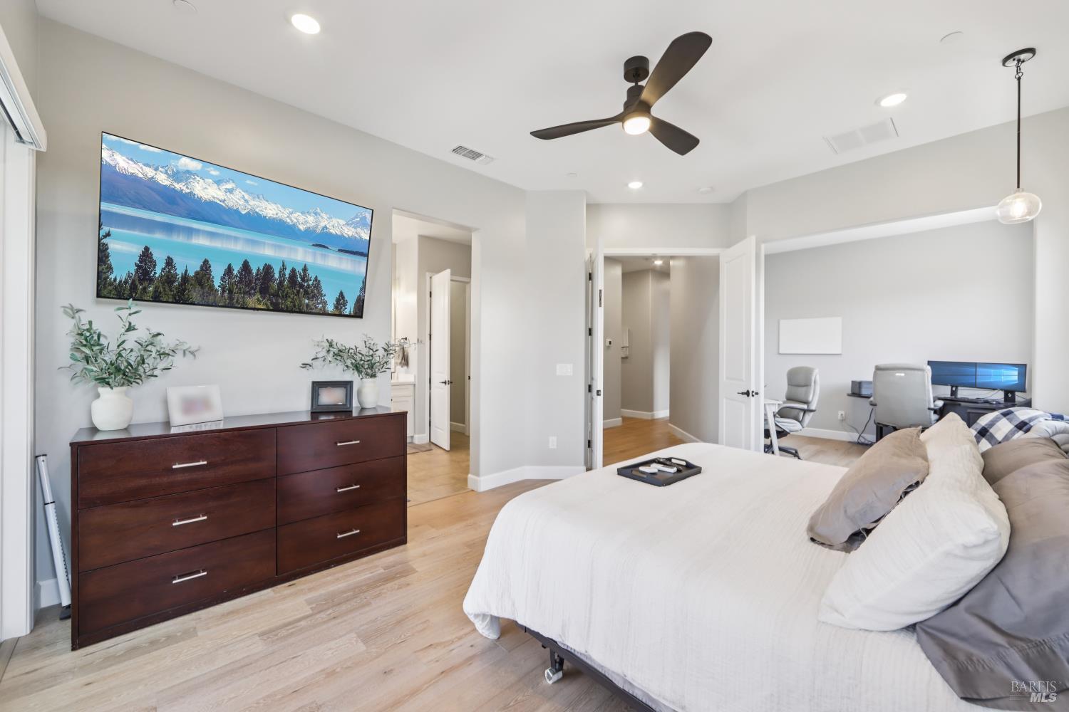 3675 Wyndemere Circle