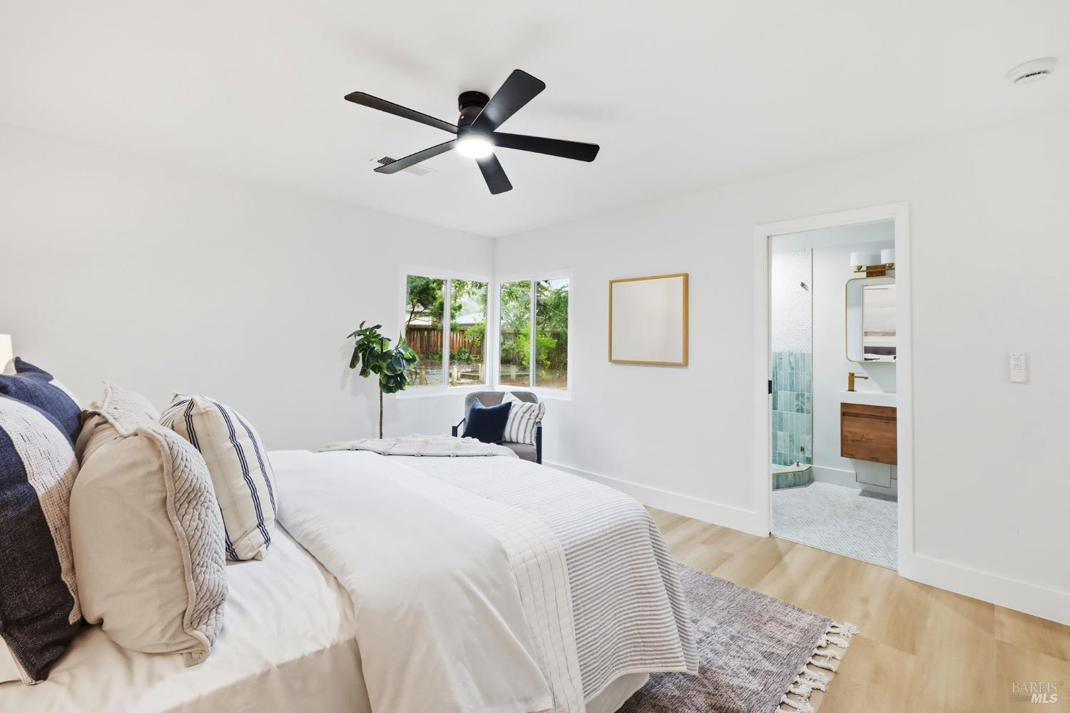 2132 Geary Drive
