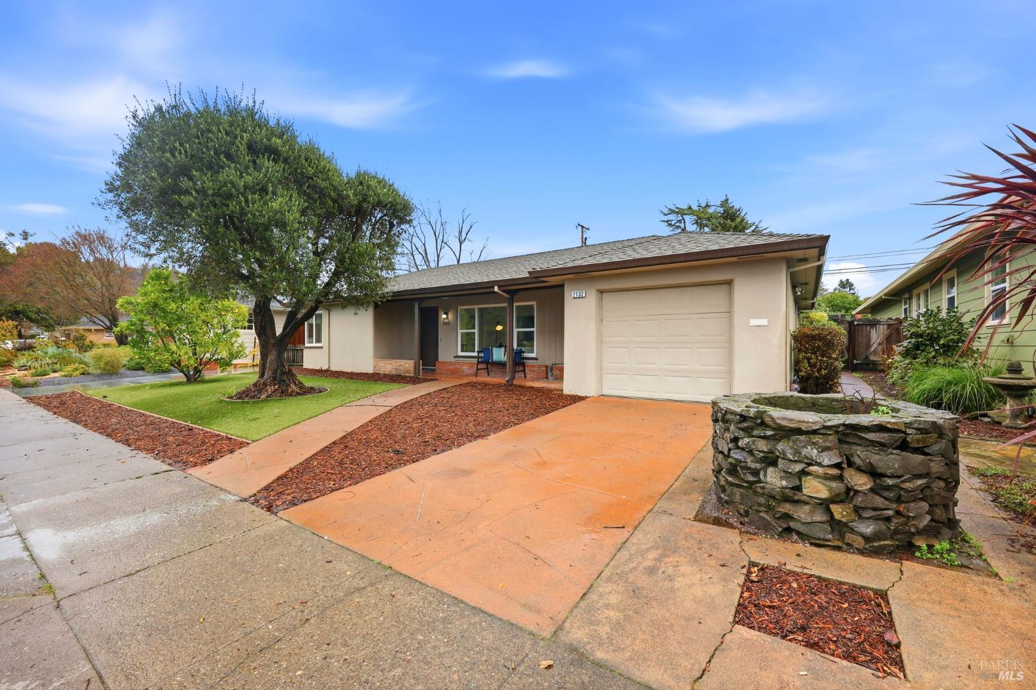 2132 Geary Drive