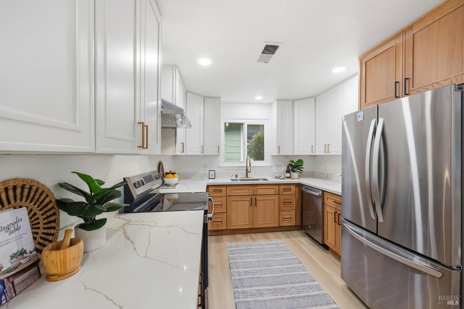 2132 Geary Drive