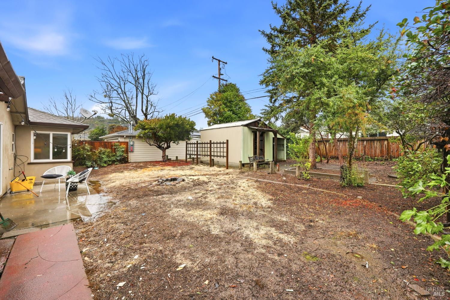 2132 Geary Drive