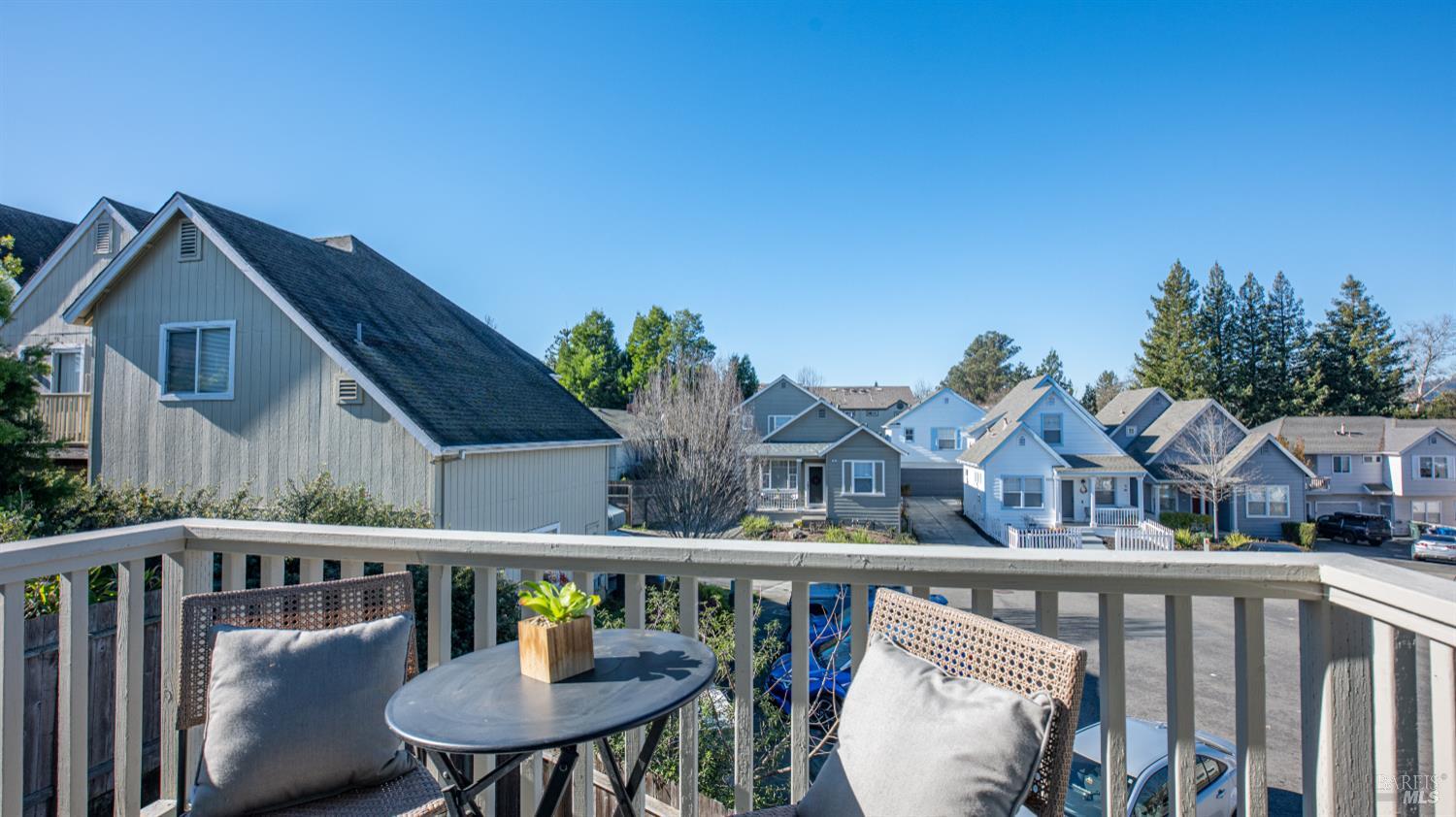 1205 Hidden Creek Place