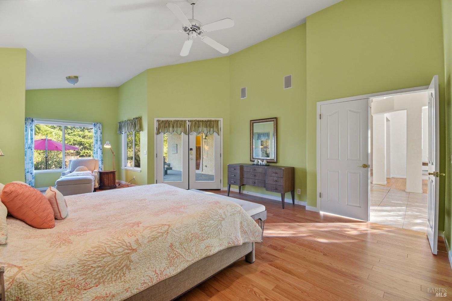 5828 Owl Hill Avenue