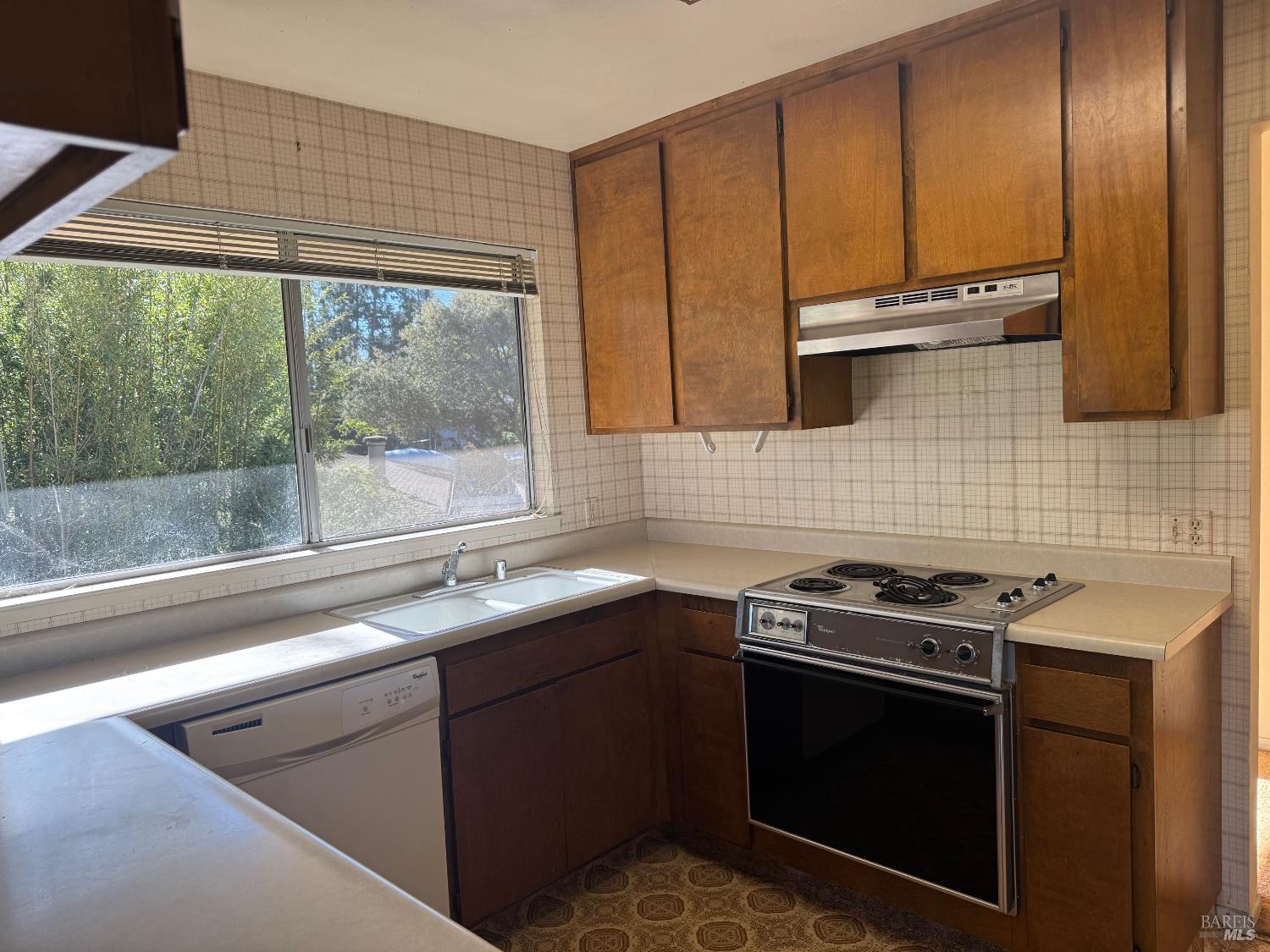 1328 Monte Vista Avenue