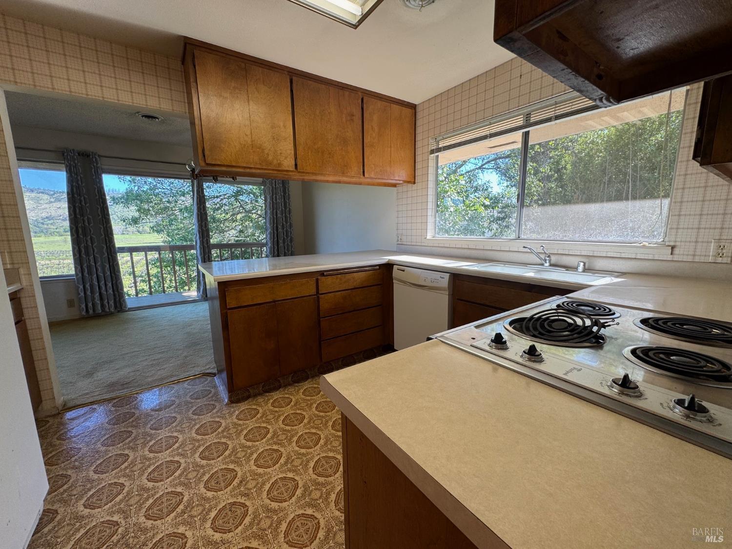 1328 Monte Vista Avenue