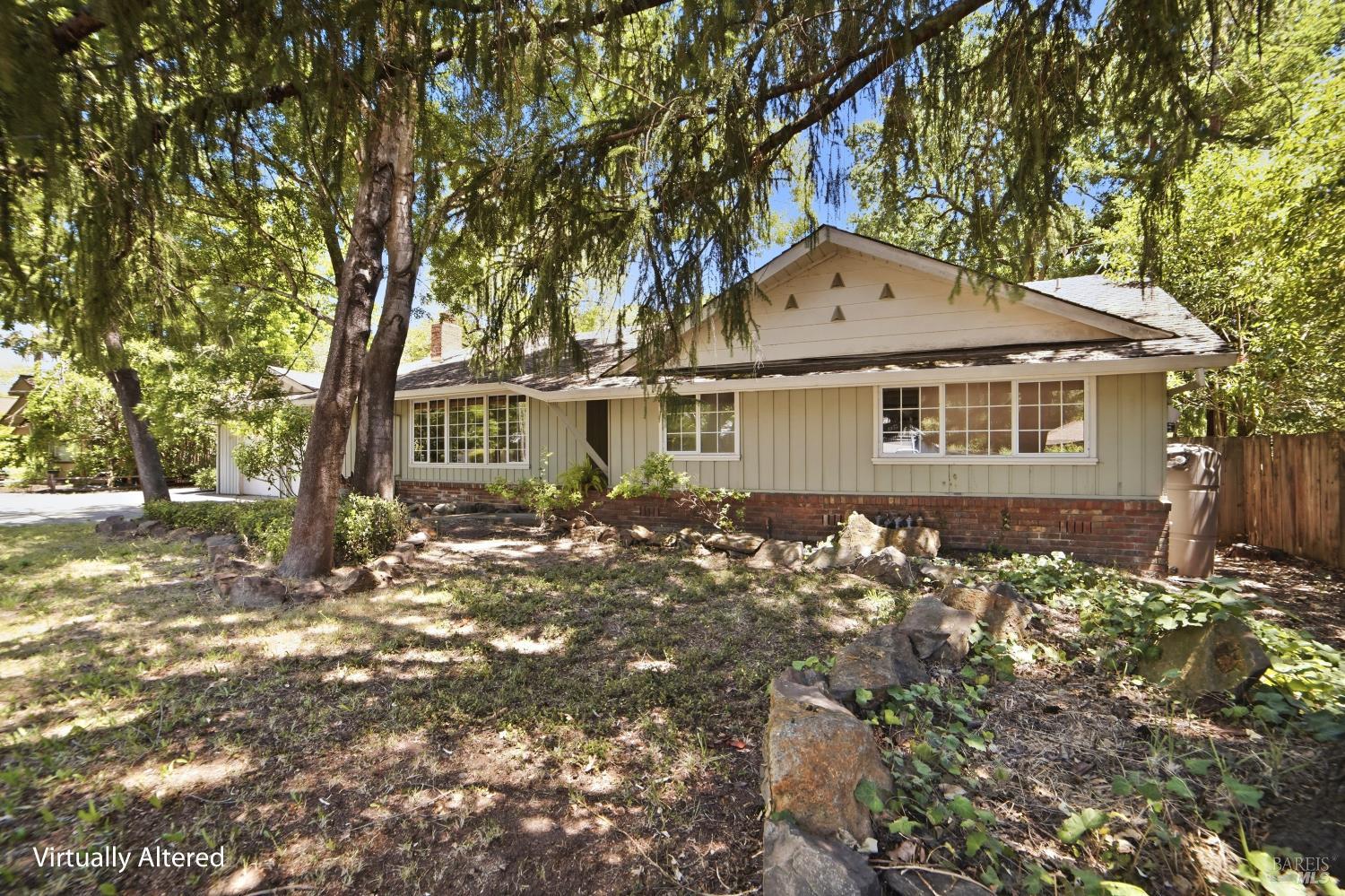 1768 Manor Drive
