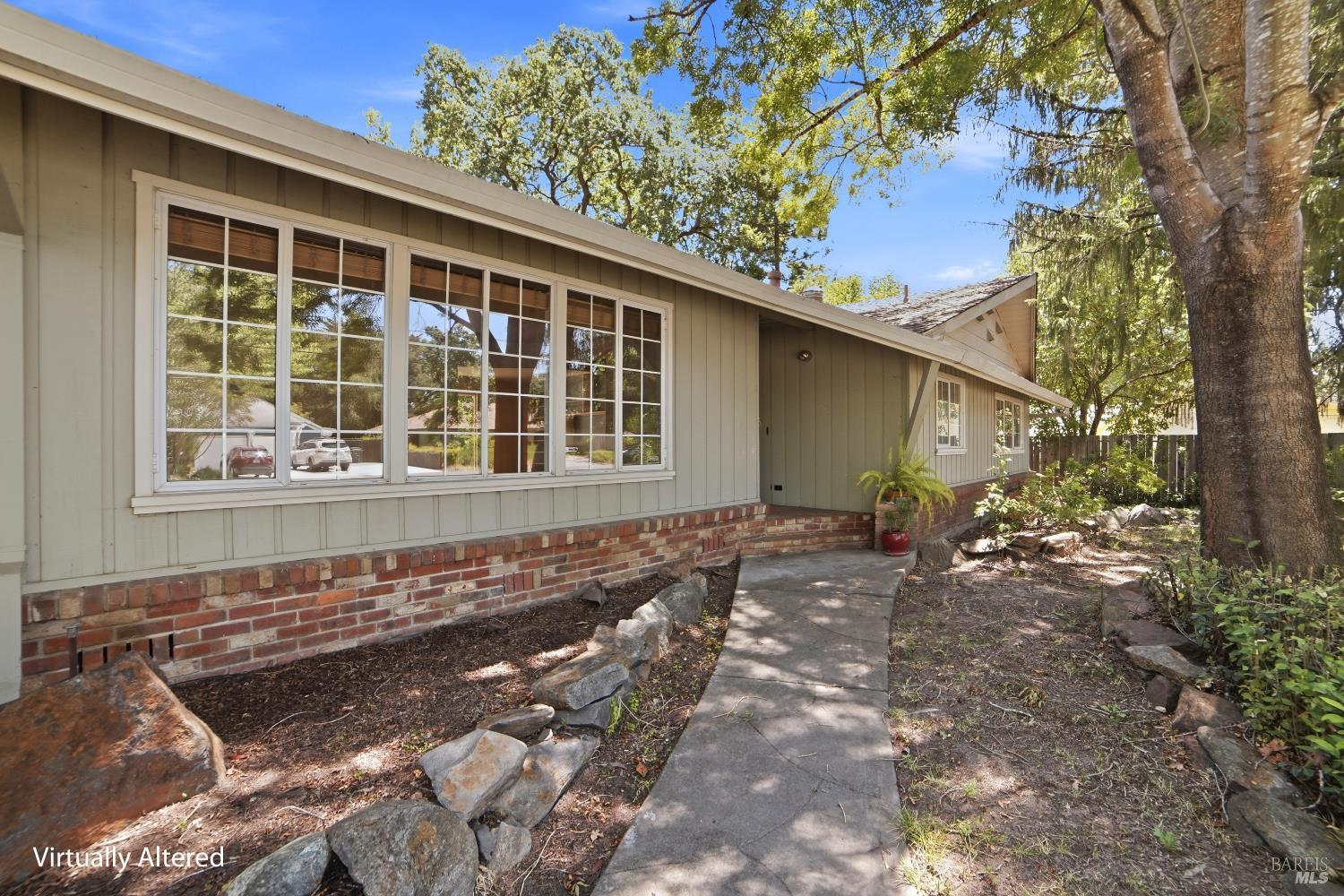 1768 Manor Drive