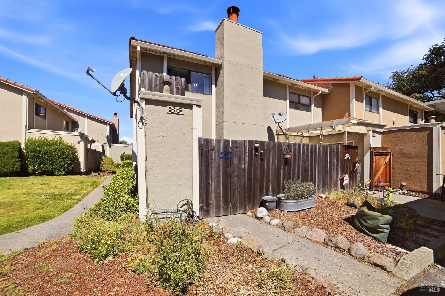 2521 Vallejo Street