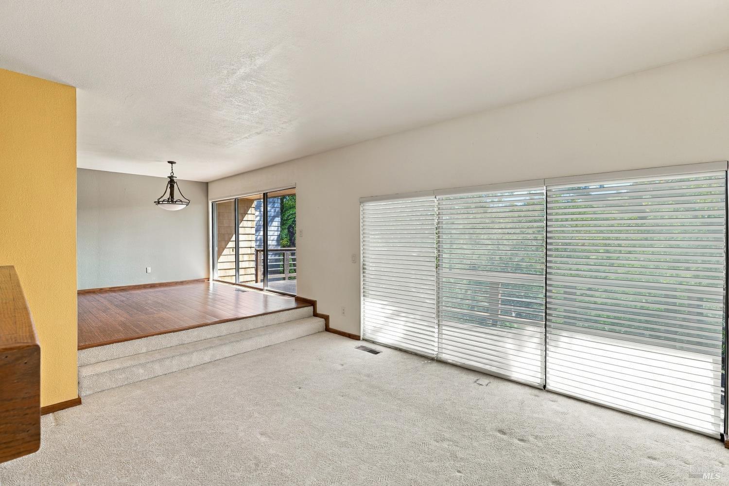 1672 Deer Run