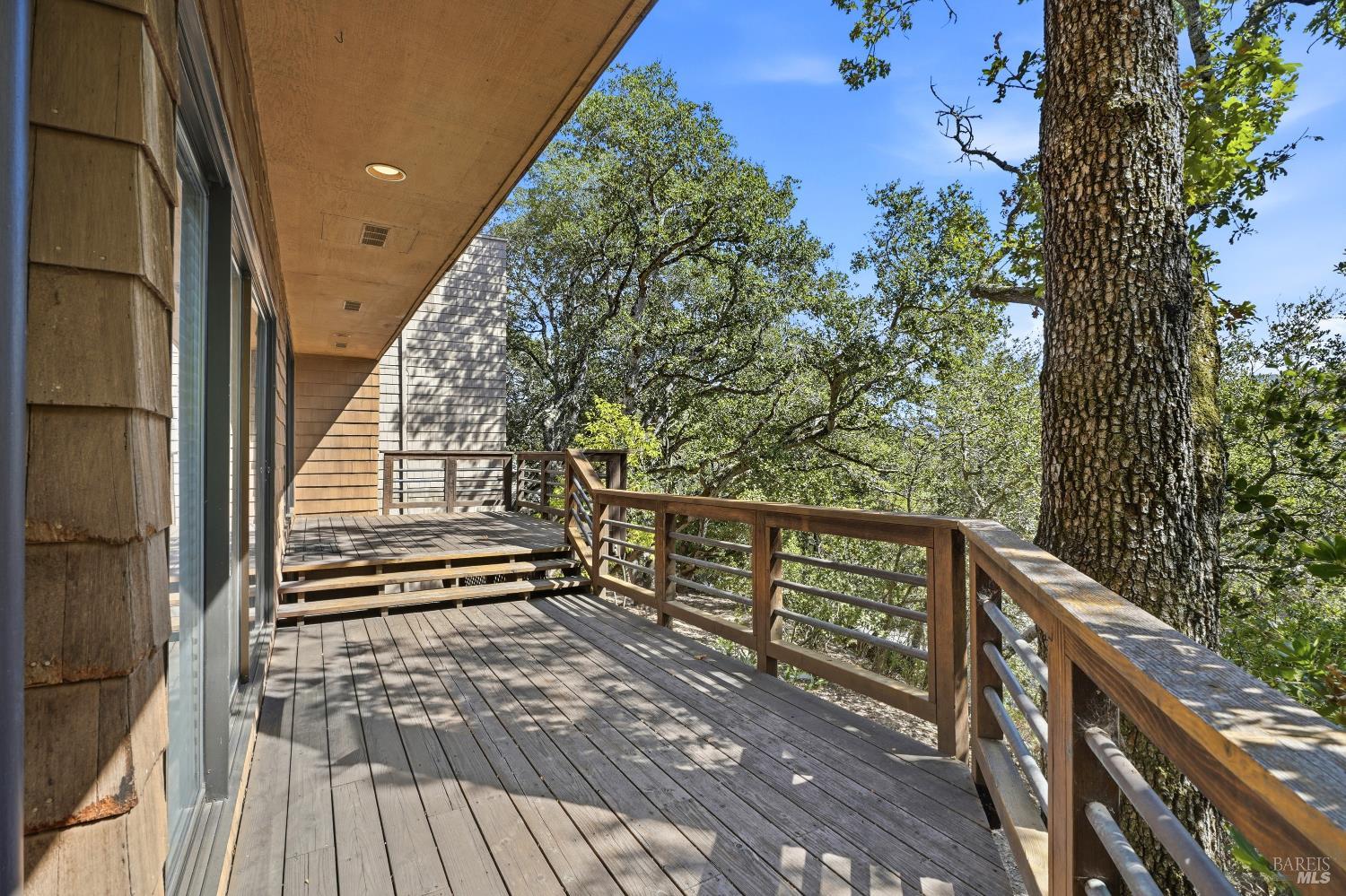 1672 Deer Run