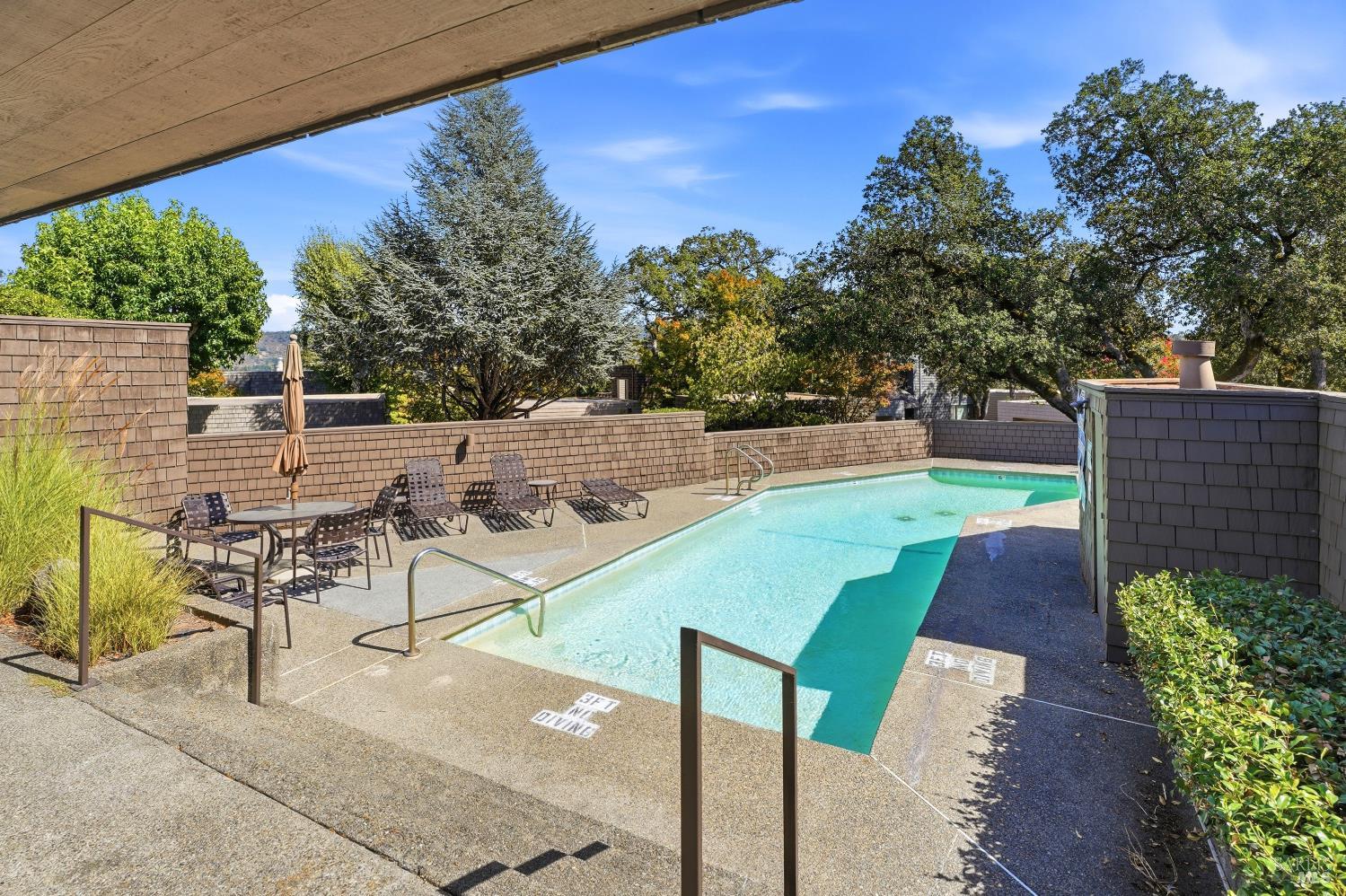 1672 Deer Run