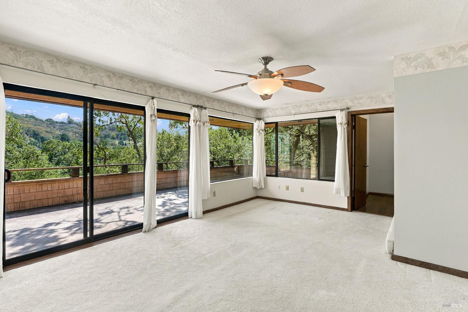 1672 Deer Run