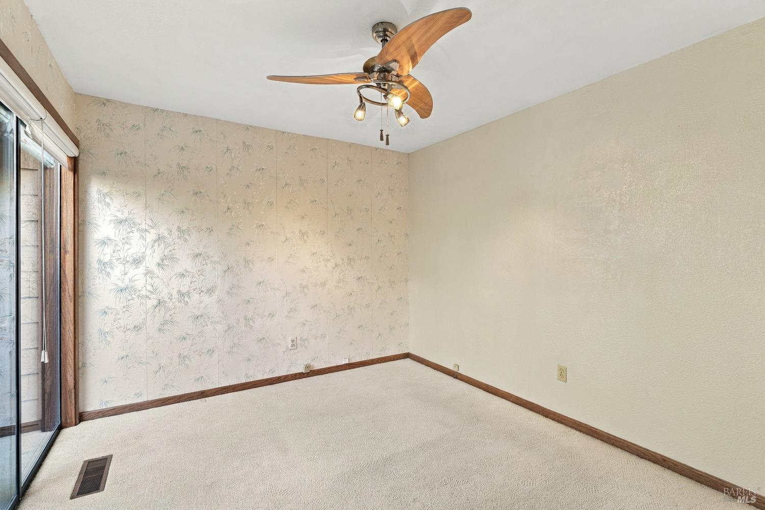 1672 Deer Run