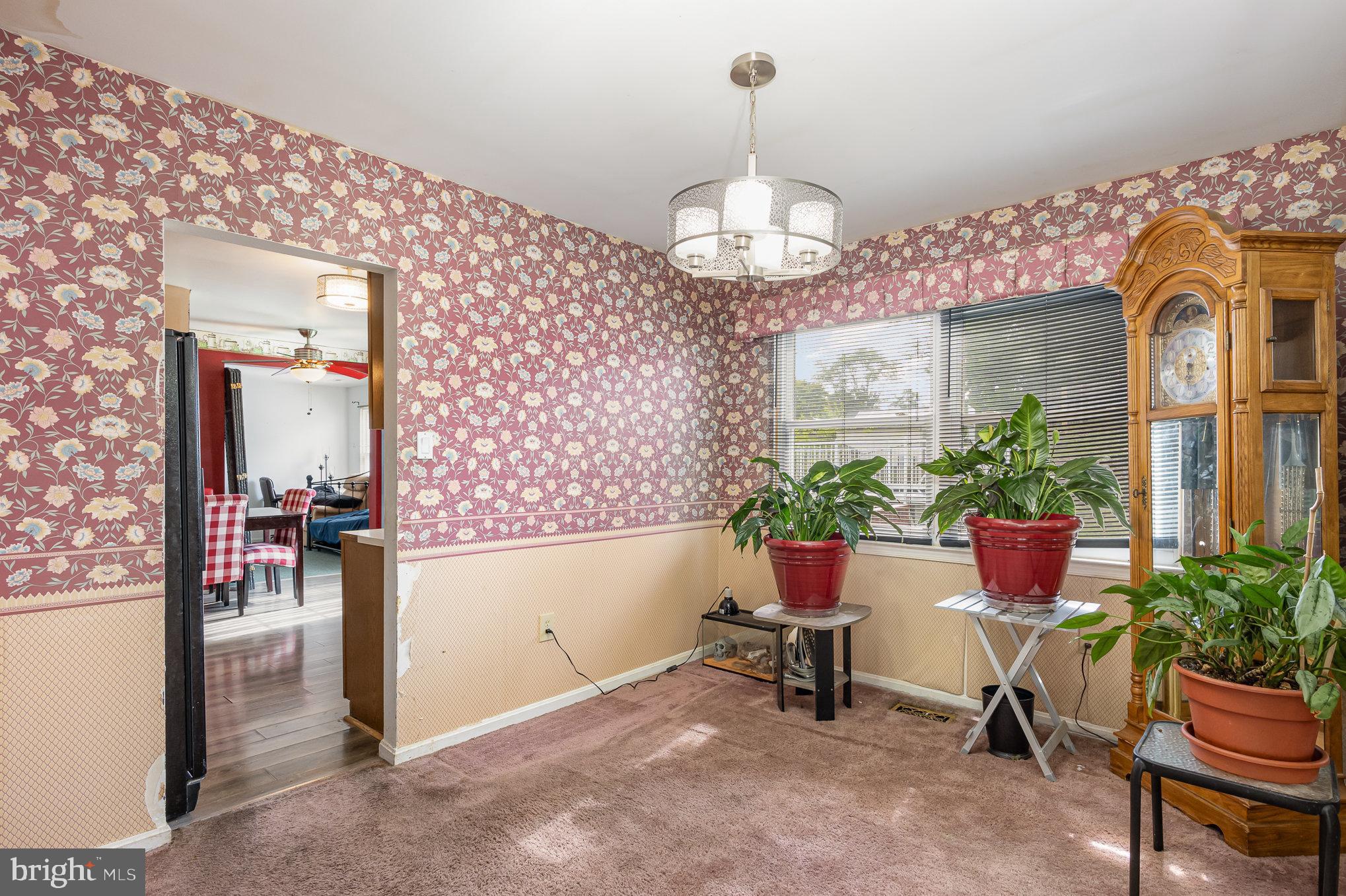 1302 Kings Valley Dr