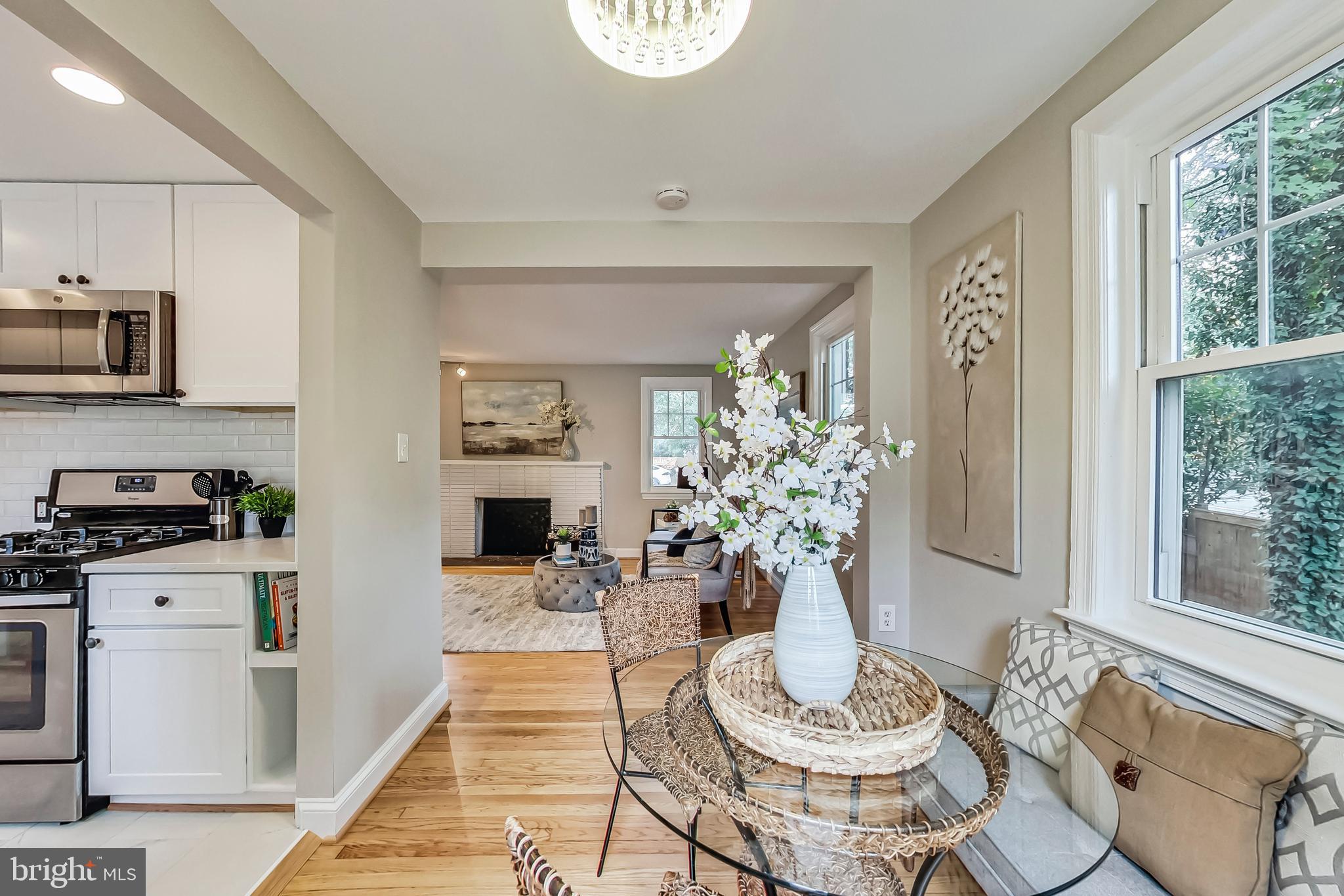 1405 S Greenbrier STREET