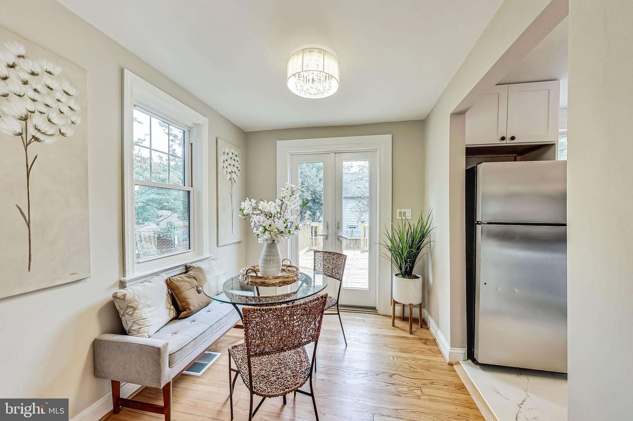1405 S Greenbrier STREET