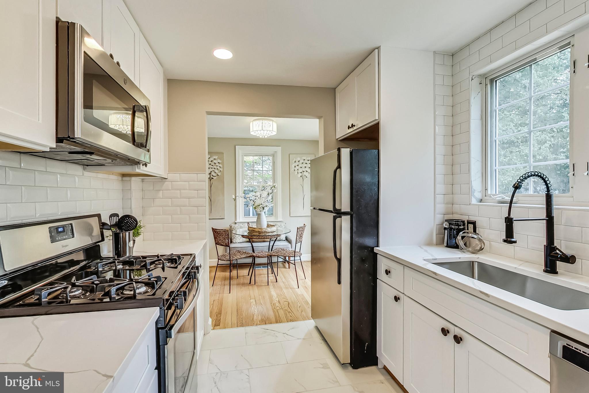 1405 S Greenbrier STREET