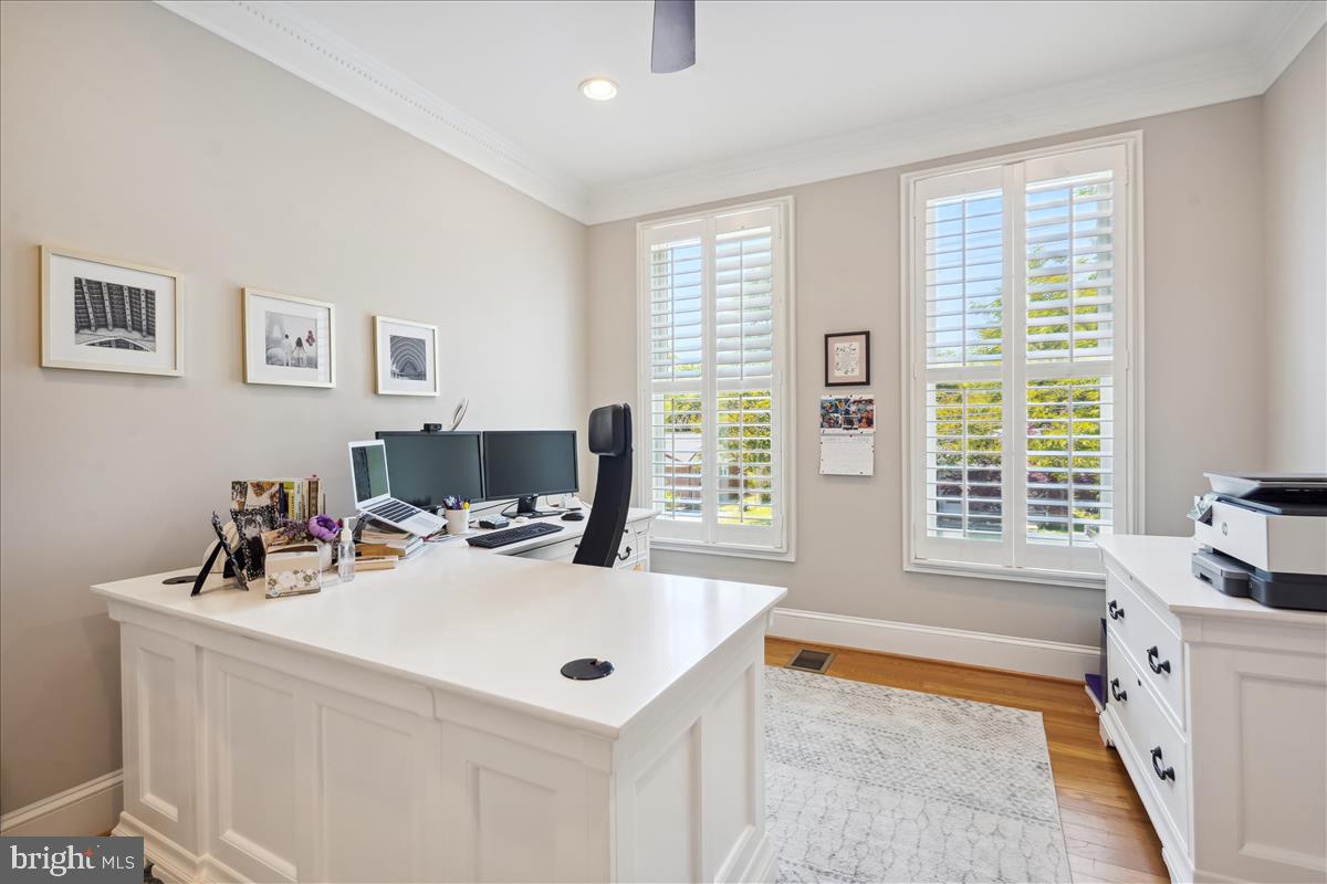 709 N Florida STREET