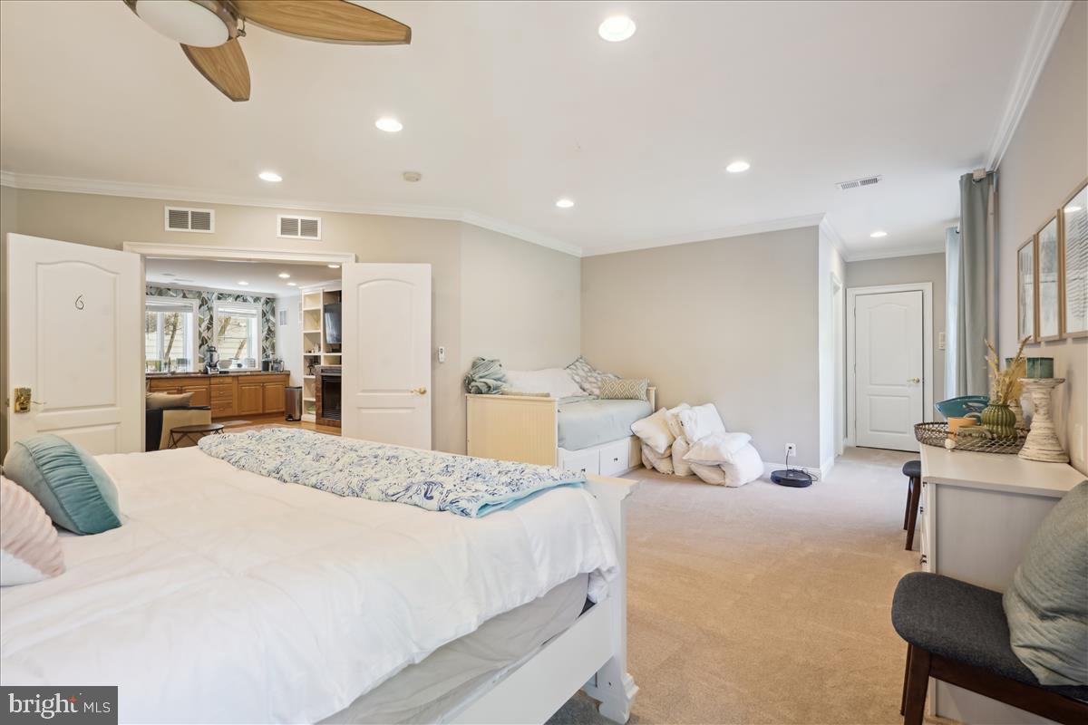 709 N Florida STREET