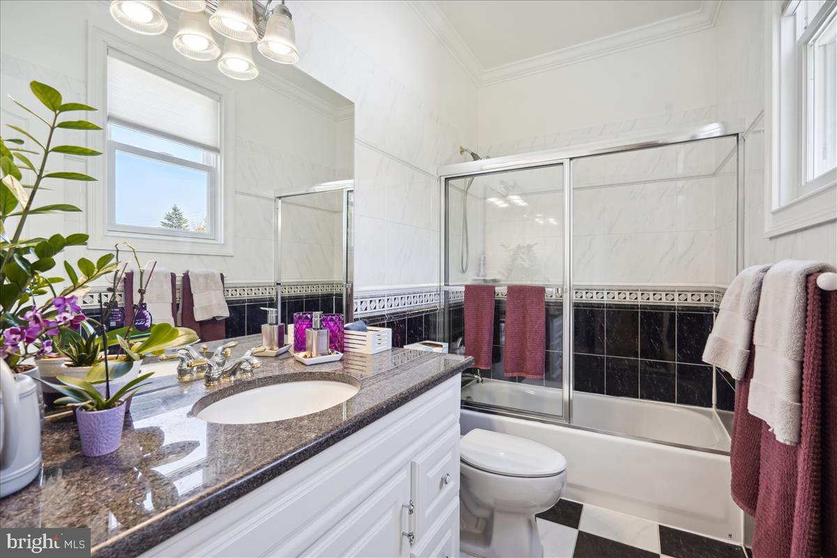 709 N Florida STREET