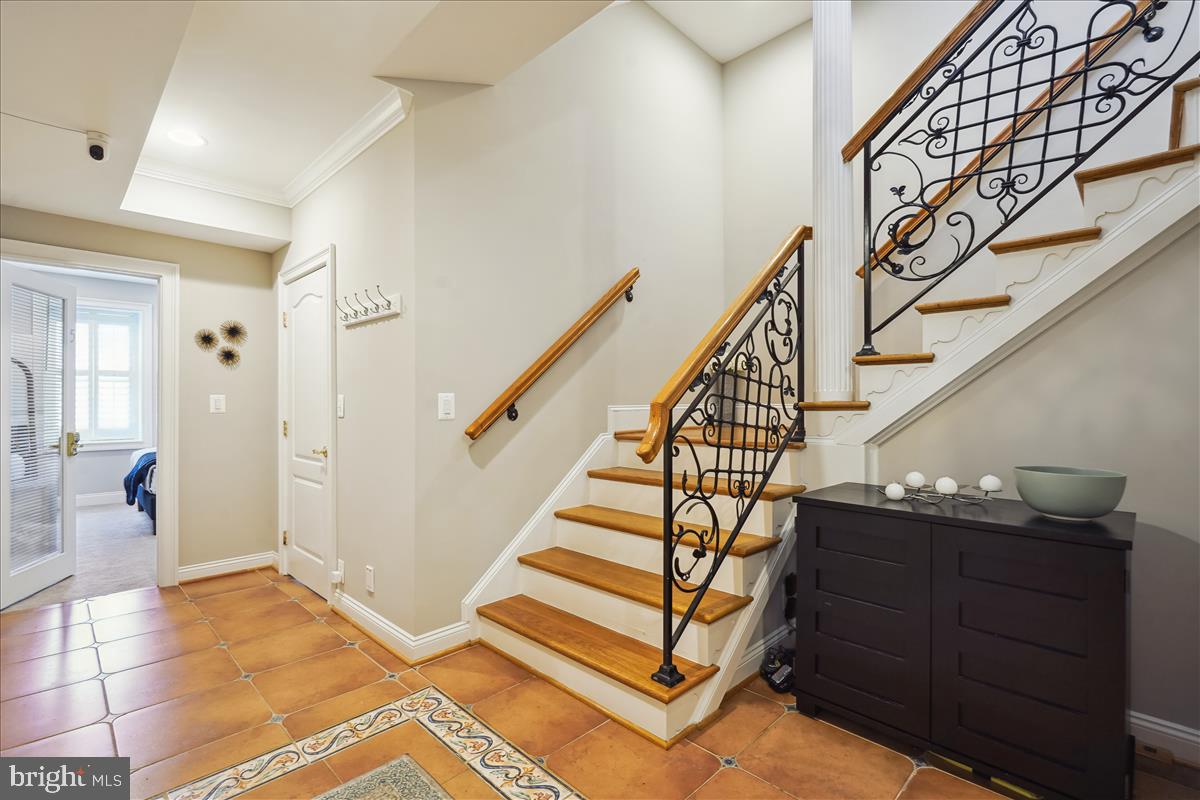 709 N Florida STREET