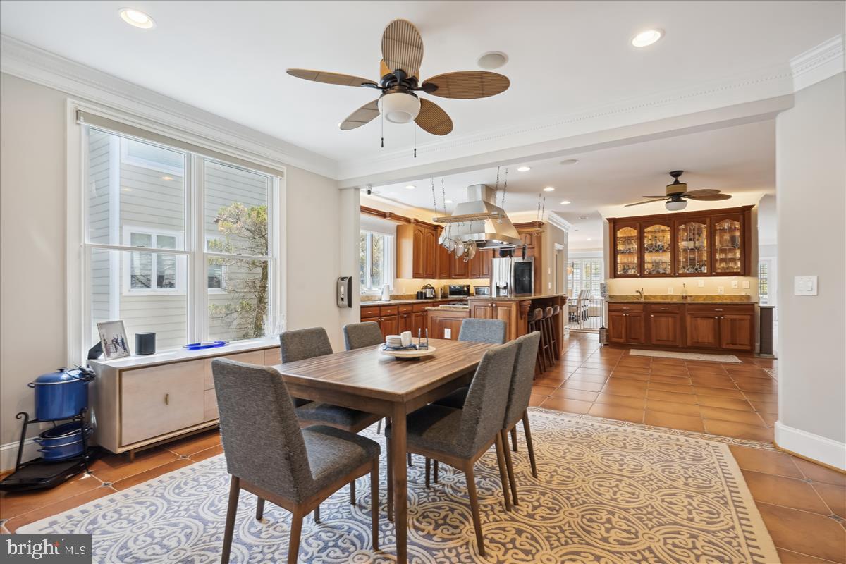 709 N Florida STREET