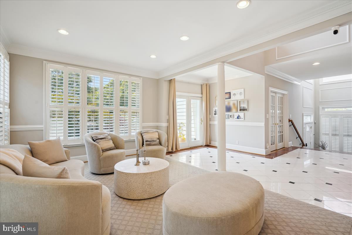 709 N Florida STREET