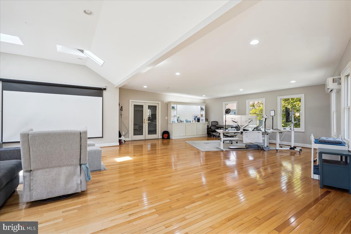 709 N Florida STREET