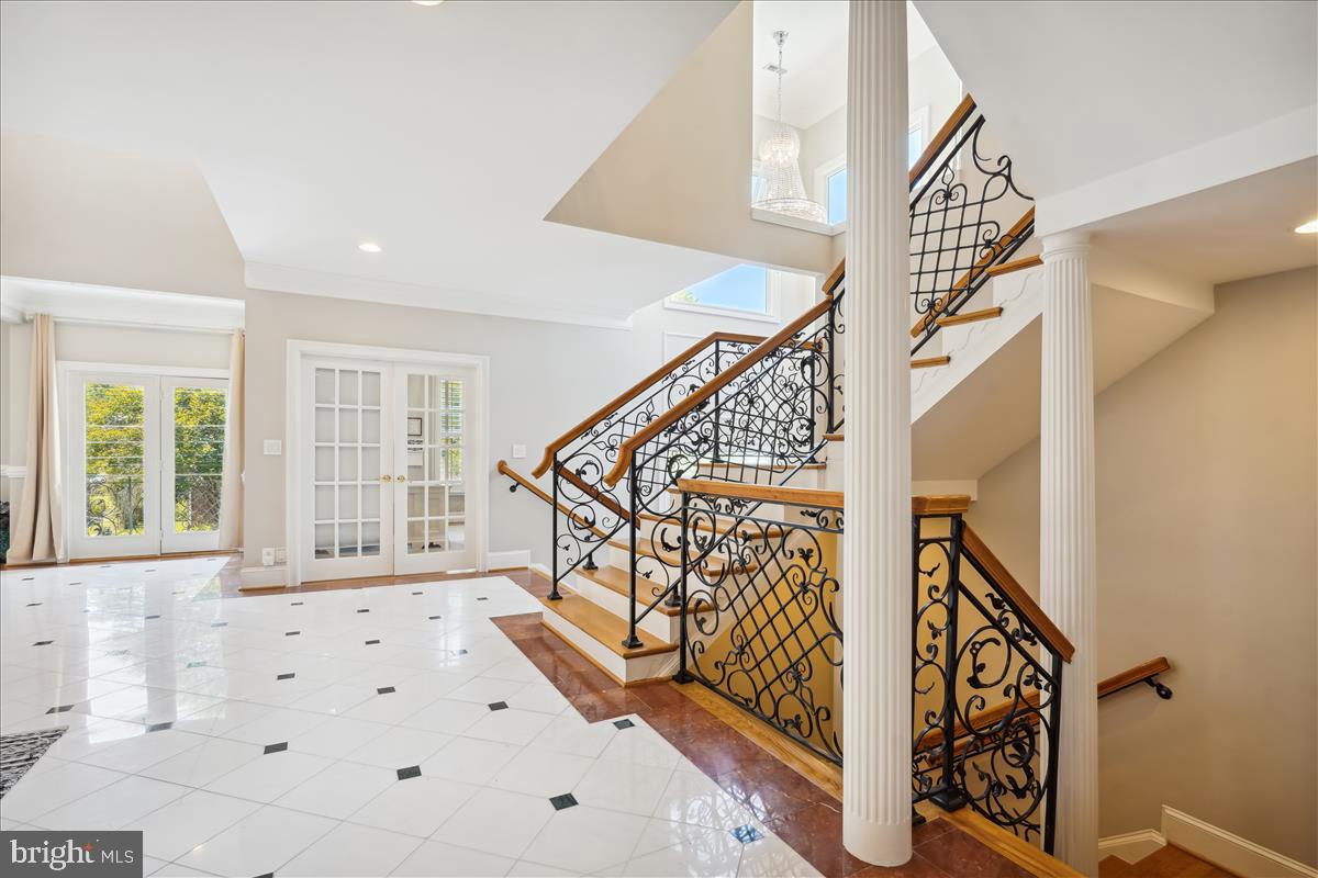 709 N Florida STREET