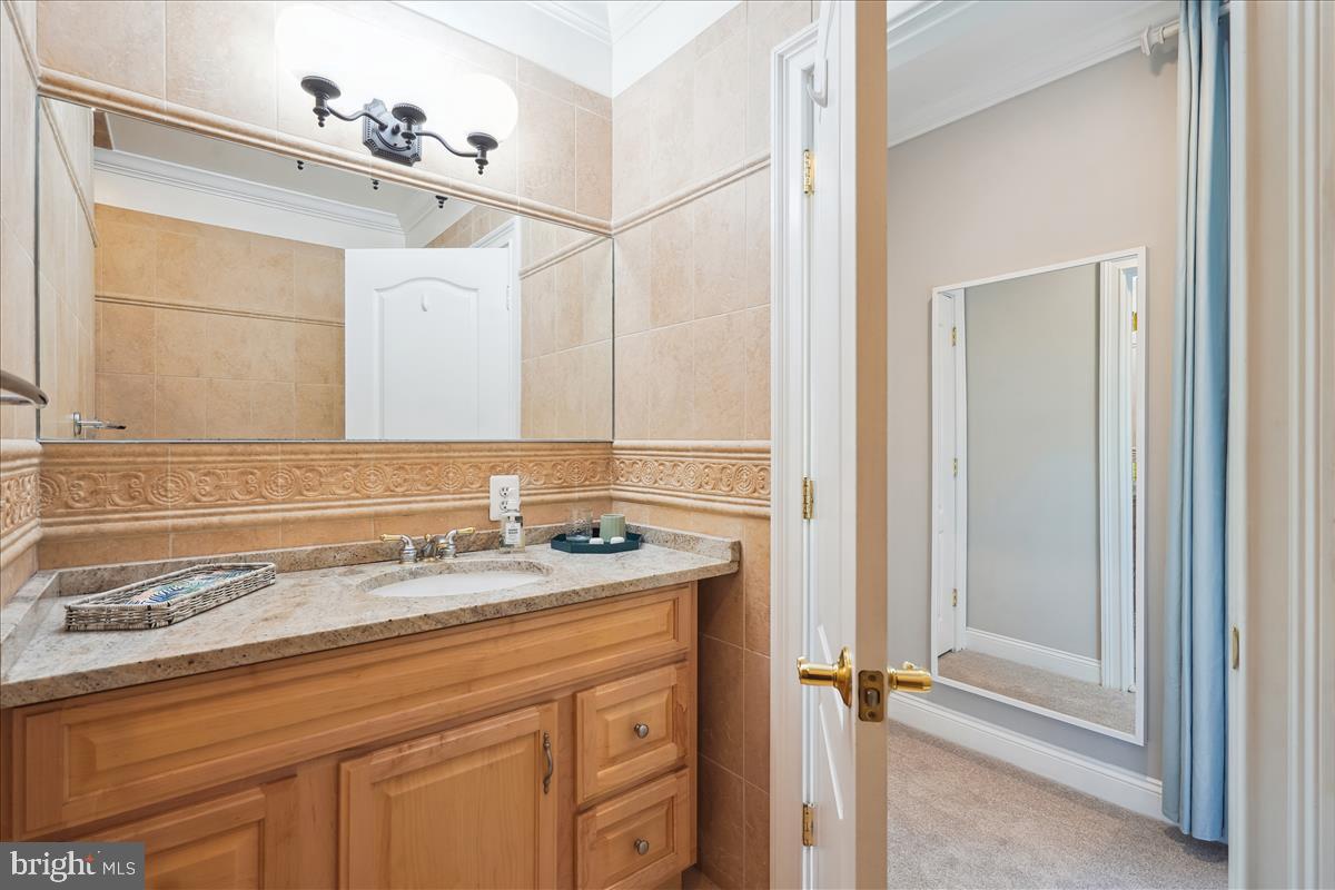 709 N Florida STREET