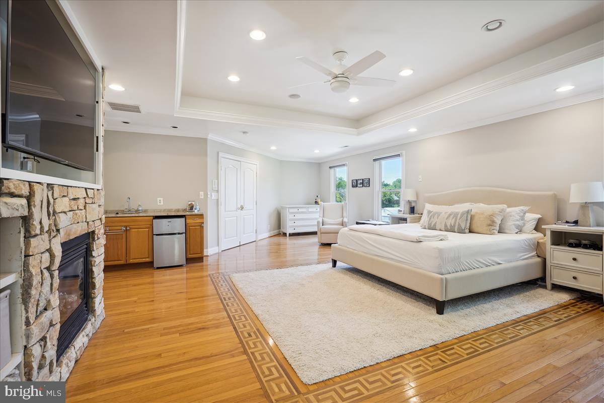 709 N Florida STREET