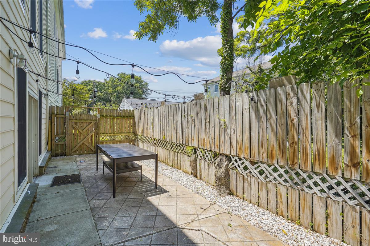 709 N Florida STREET