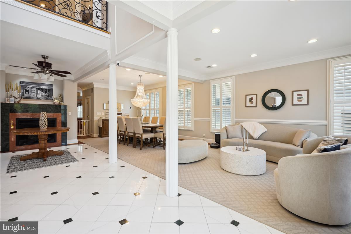 709 N Florida STREET