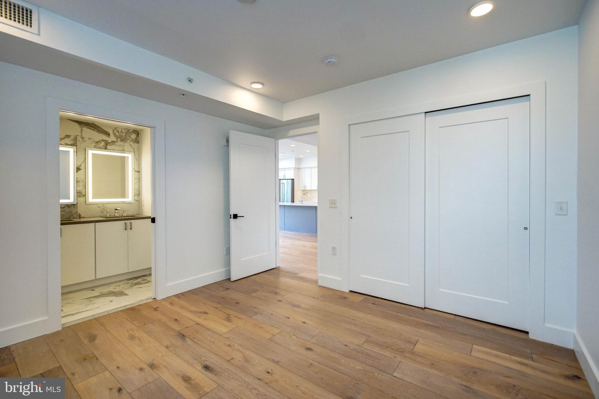 1245 N Pierce STREET Unit: 6