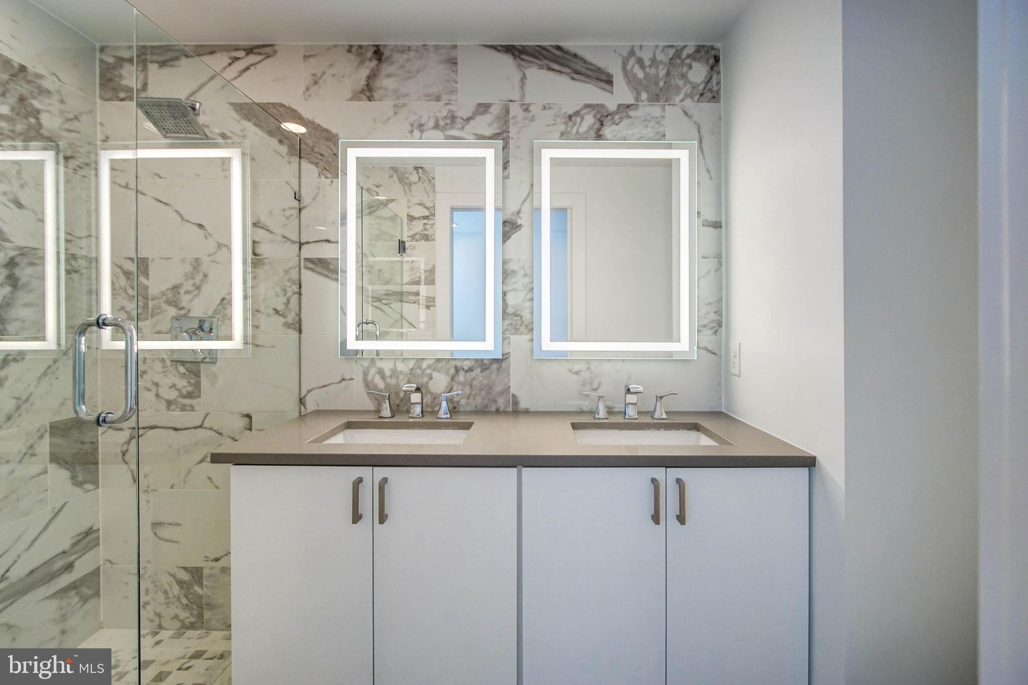 1245 N Pierce STREET Unit: 6