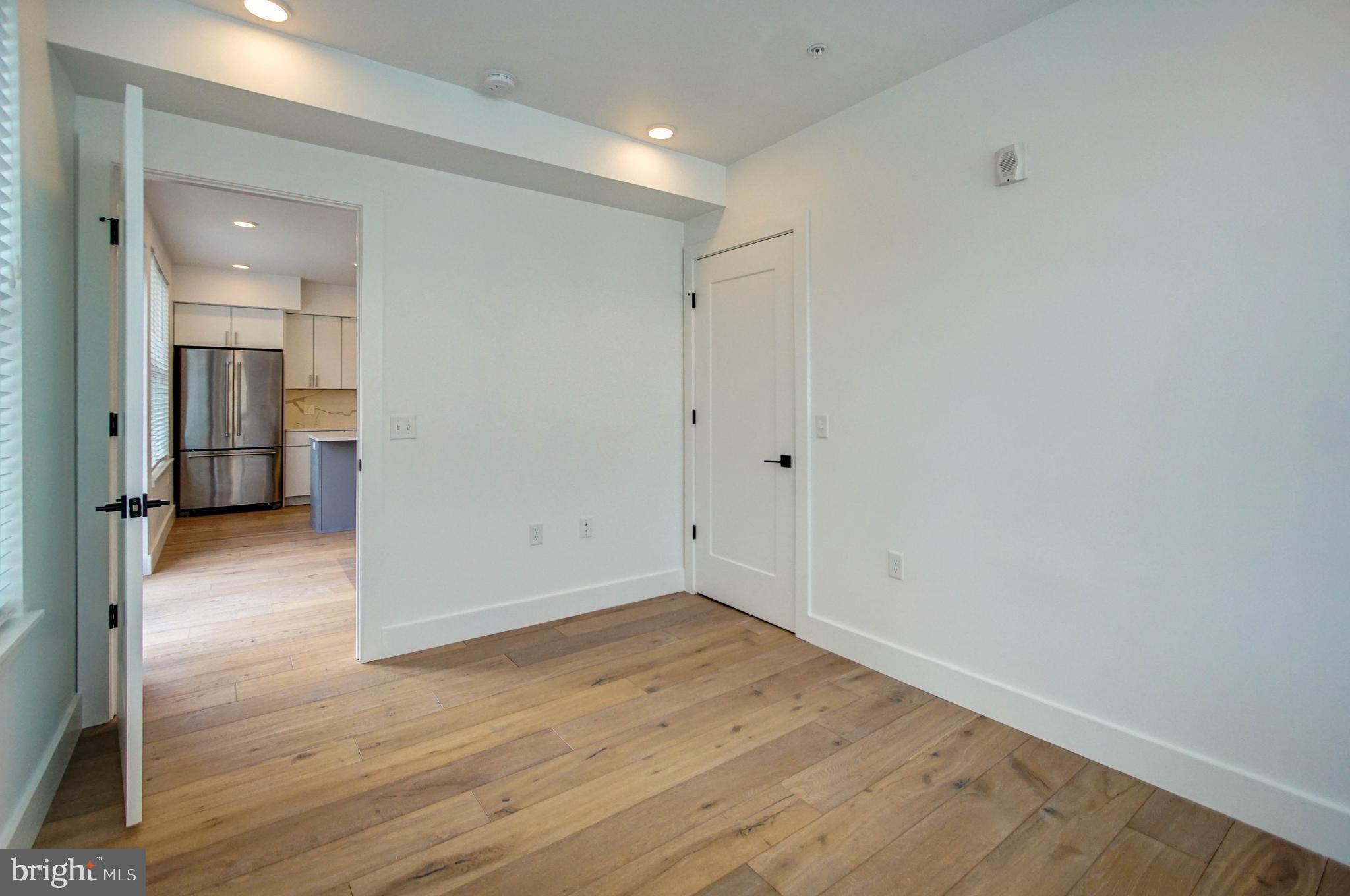 1245 N Pierce STREET Unit: 6