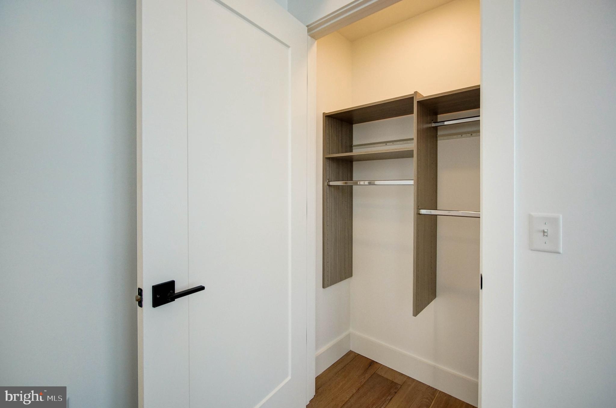 1245 N Pierce STREET Unit: 6