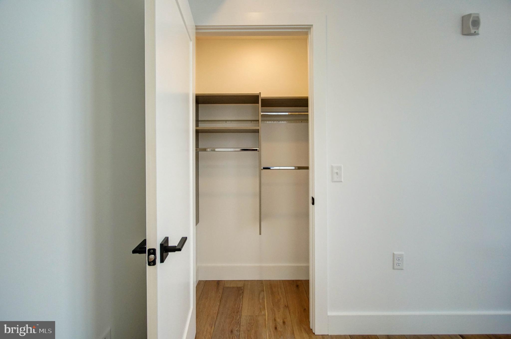 1245 N Pierce STREET Unit: 6